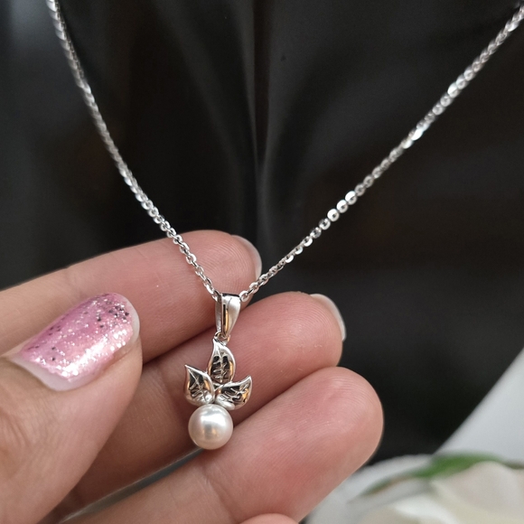 ♥️ LEAF STERLING SILVER NECKLACE - Picture 5 of 5